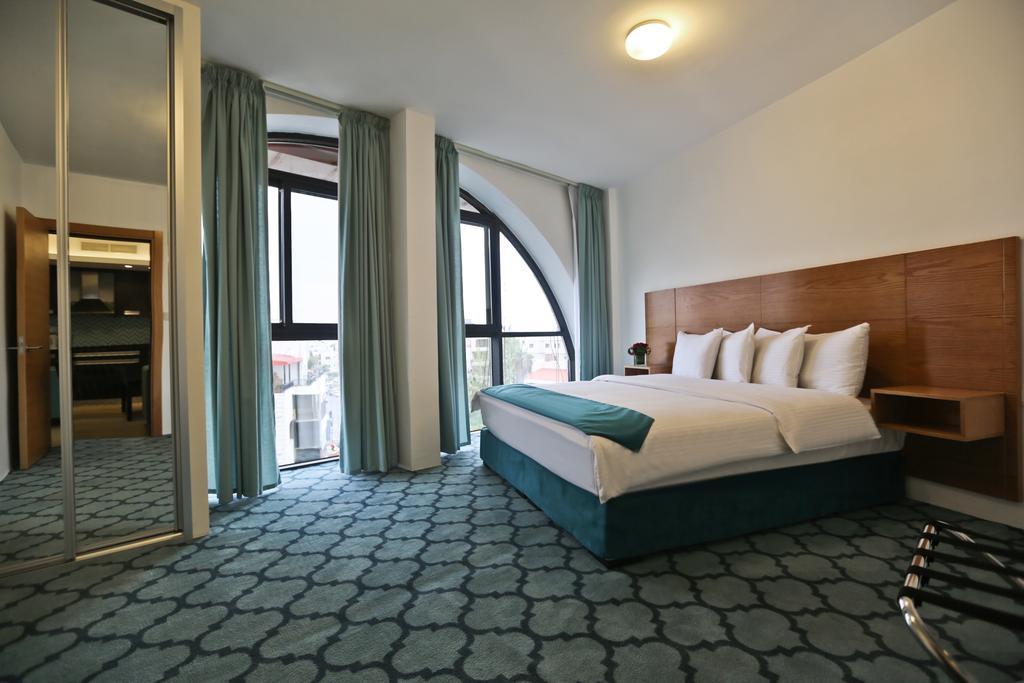 Khuttar Apartment Аман Екстериор снимка