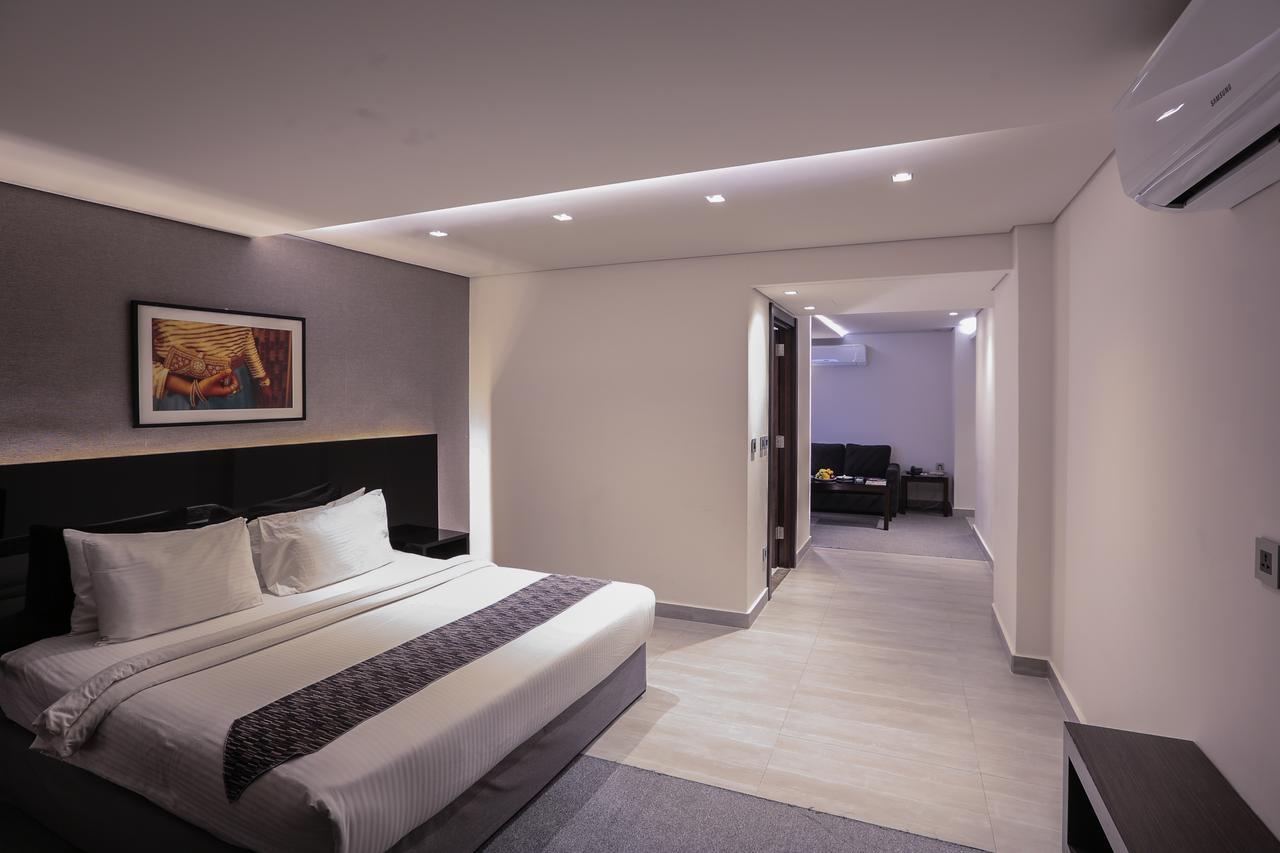 Khuttar Apartment Аман Екстериор снимка