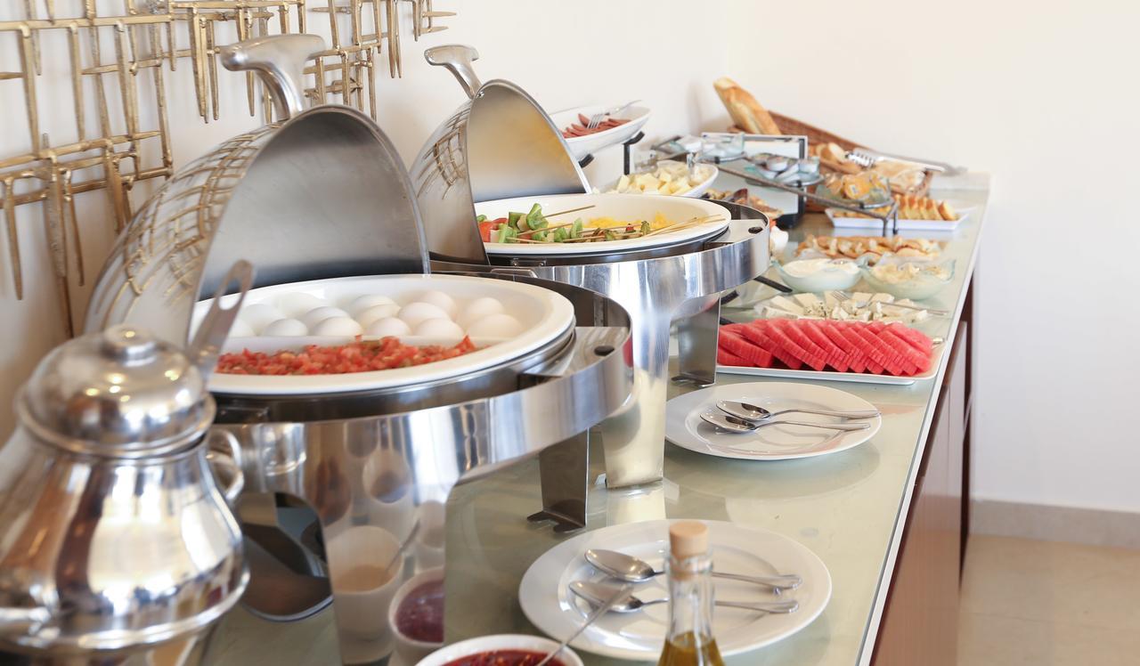 Khuttar Apartment Аман Екстериор снимка